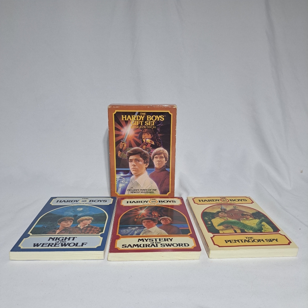 The Hardy Boys By Franklin‎ W. Dixon Gift Set In Box  59 60 61 Paperback